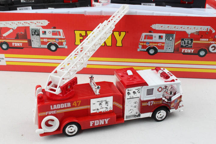 Daron<br> FDNY Fire Truck (7")